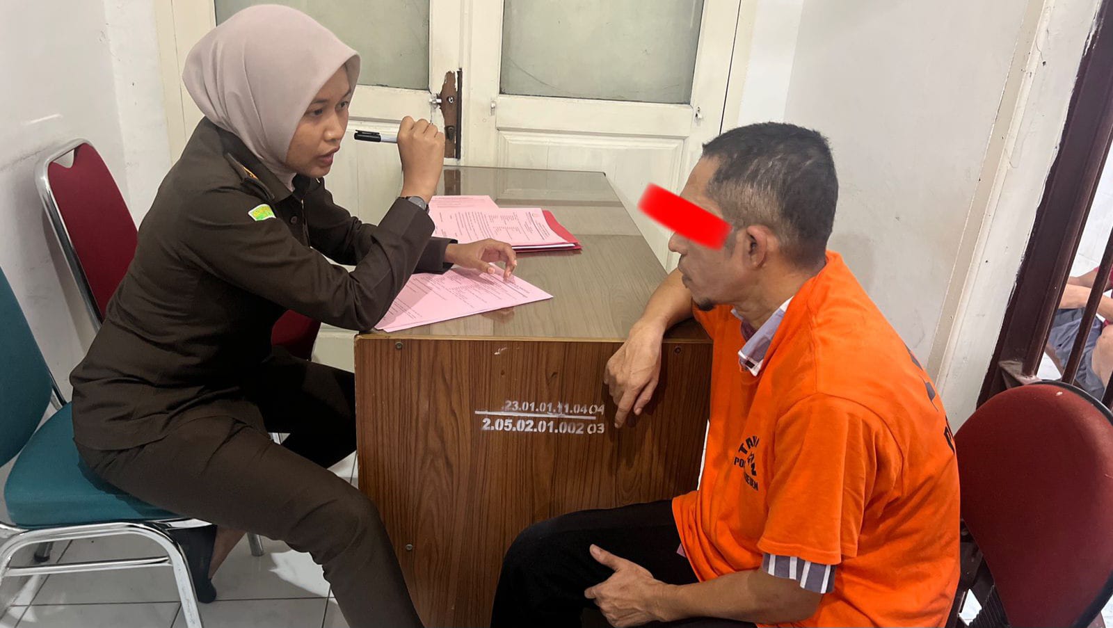 Kejari Bireuen Terima Tersangka Kasus Pelecehan Seksual