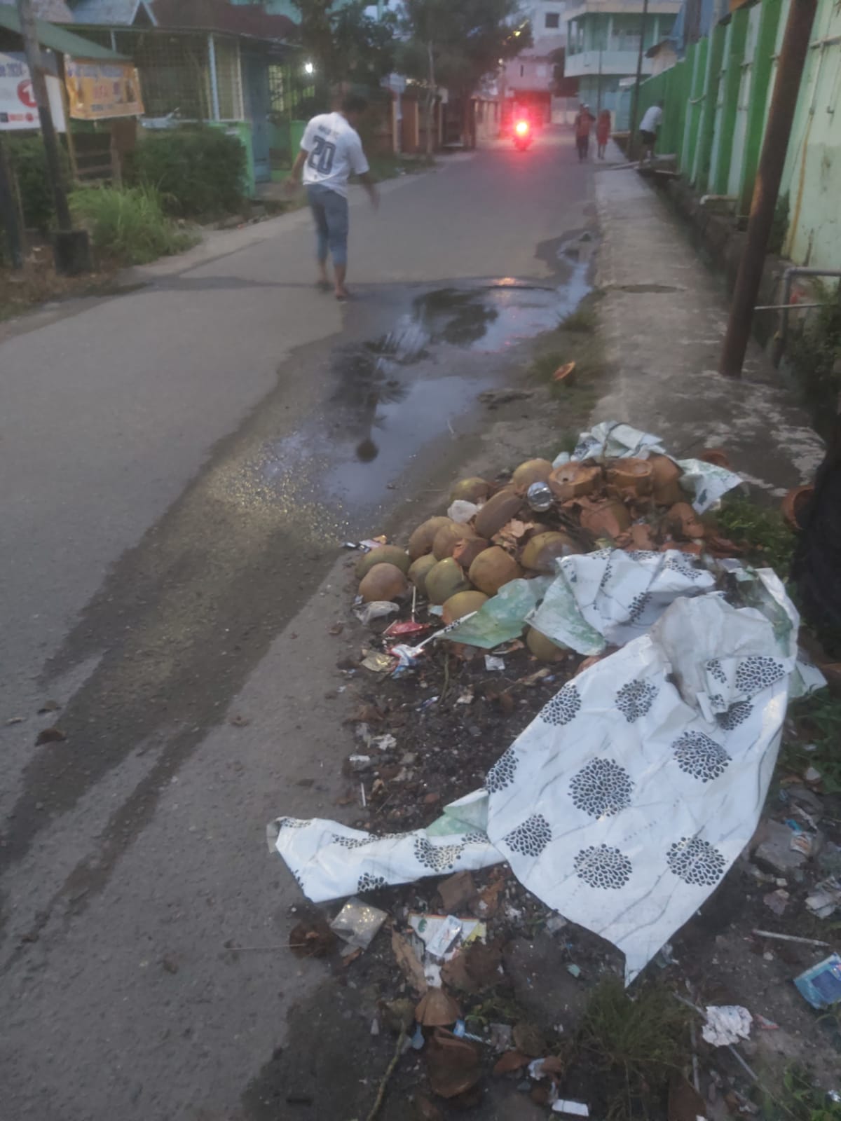 Warga Kecewa, Sampah Menumpuk Di P. Brandan