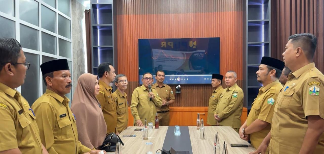 Sekda Launching Aplikasi Sispampro Kadis PUPR Bireuen