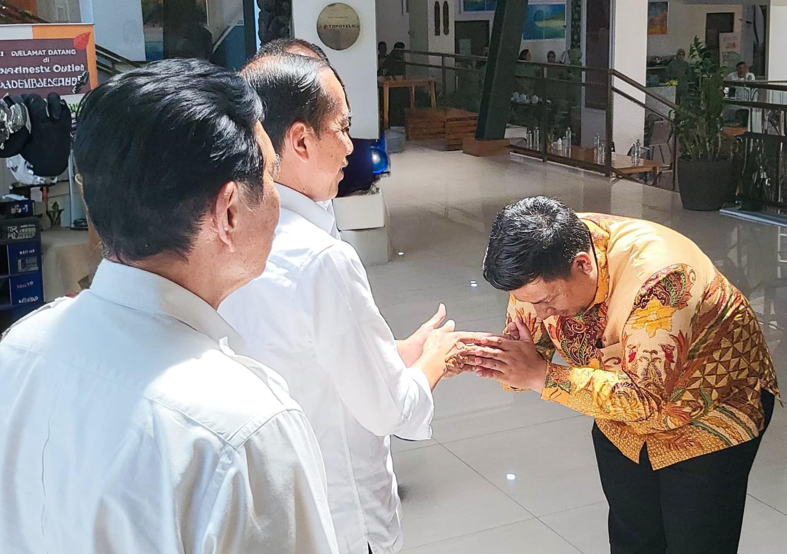 Vandiko Sambut Kedatangan Jokowi Ke Sumut