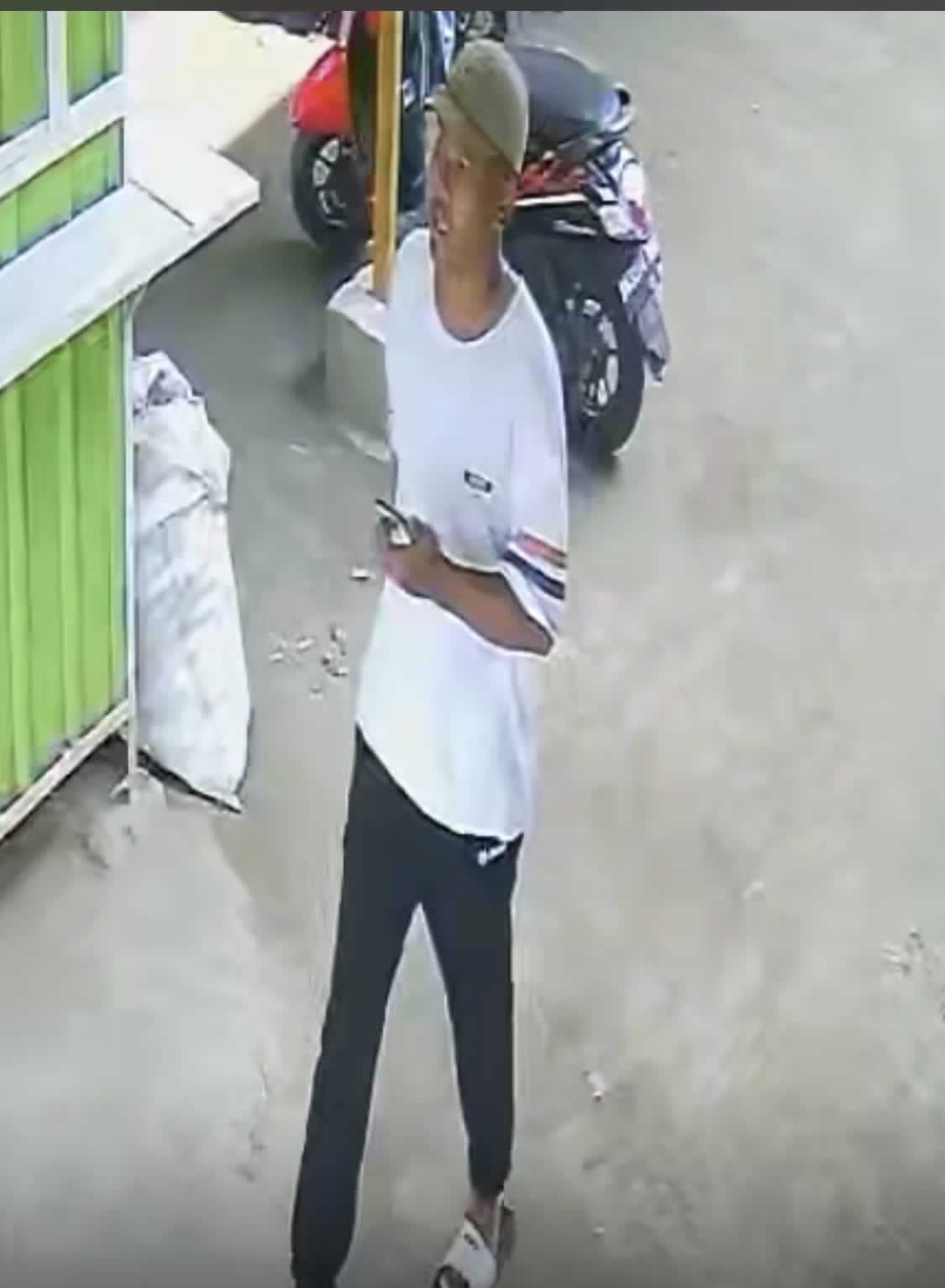 Beringin Rawan Curanmor, 2 Kereta Disikat Siang Hari