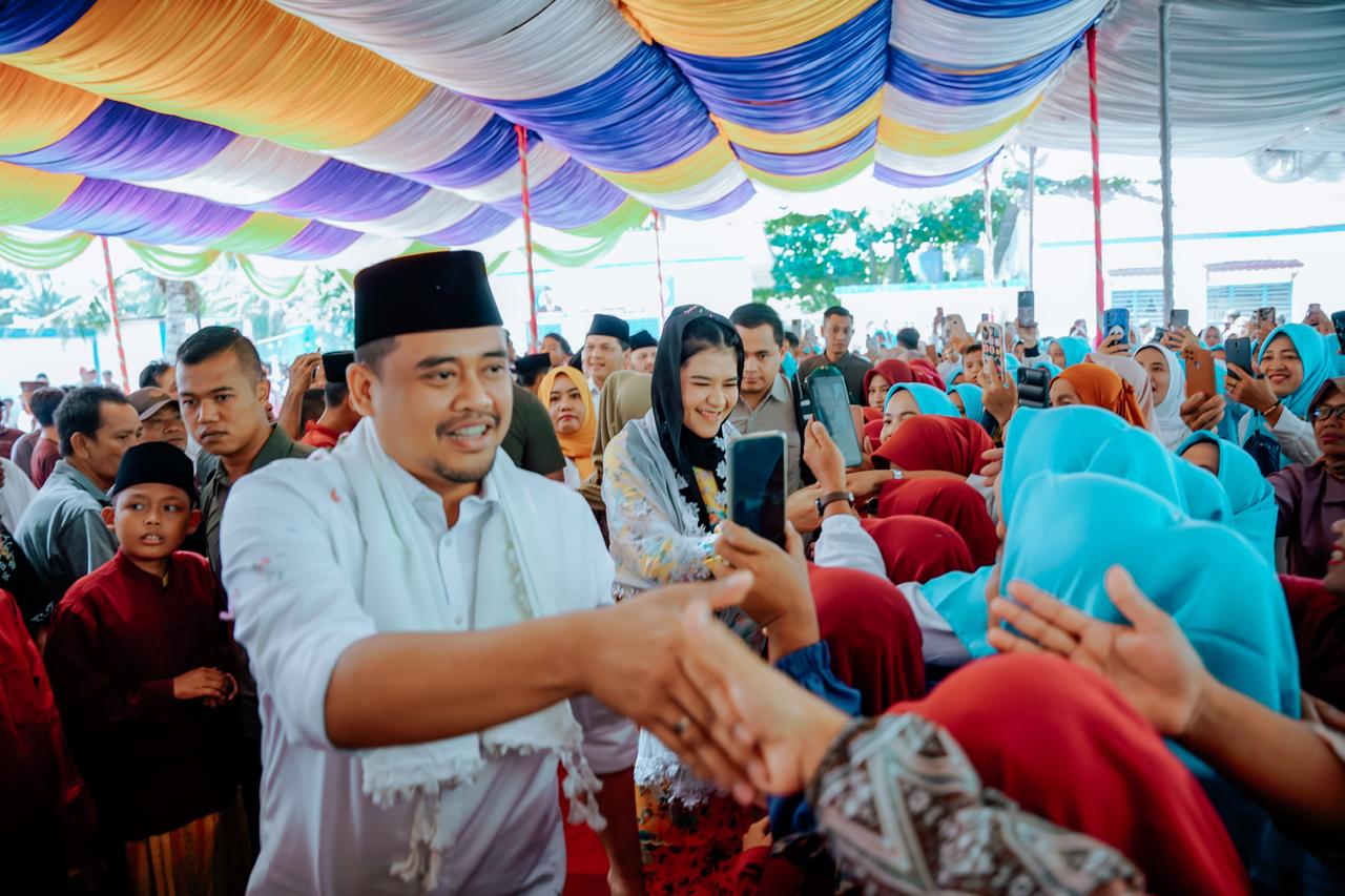 Seloroh Bobby Nasution Lihat Jalan Rusak di Labusel: Ayam Saja Terbang, Menghindari Lubang