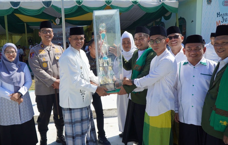Pj Bupati Langkat Faisal Hasrimy Sebut Santri Pilar Utama Masa Depan Bangsa