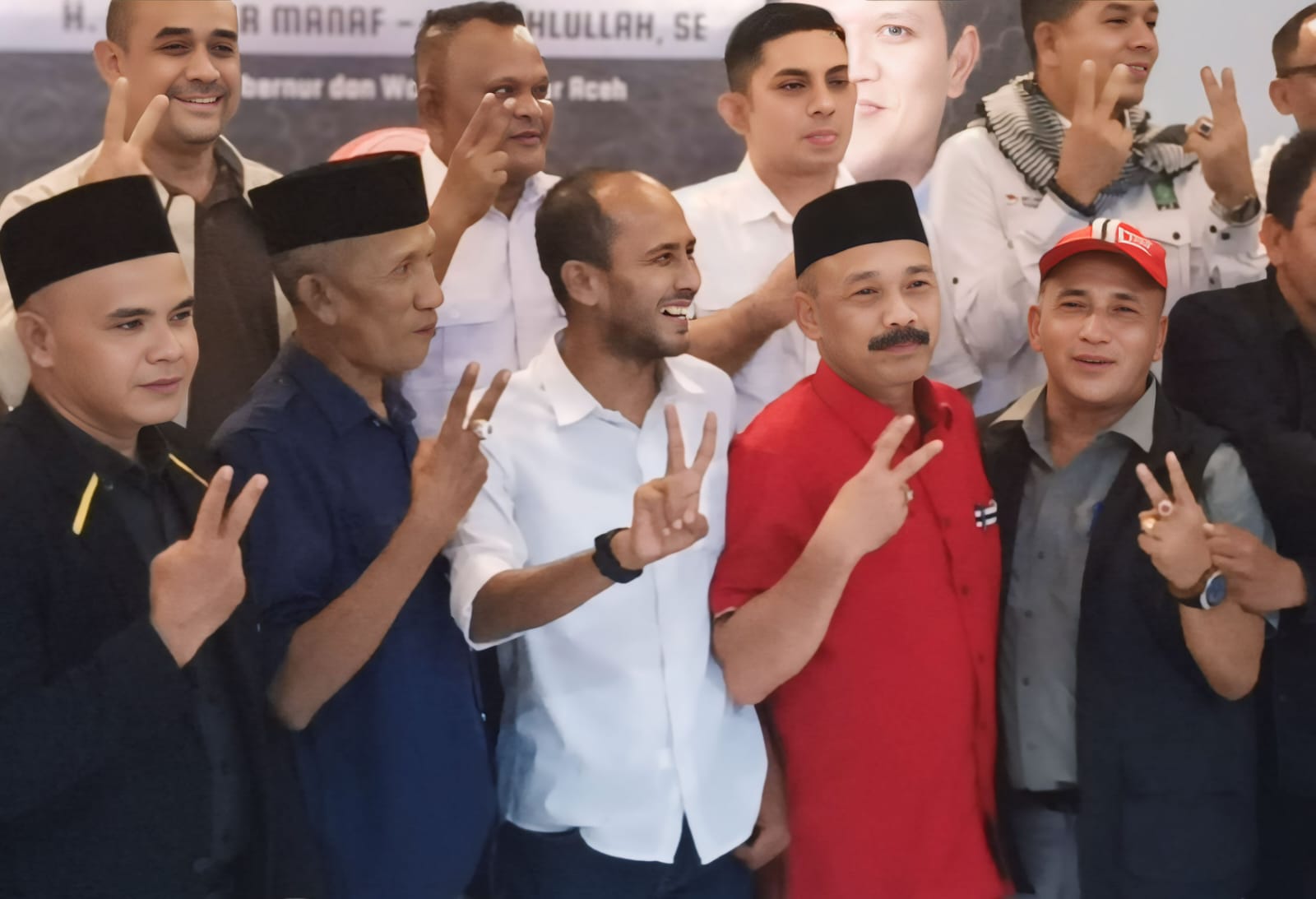 H Sarjani - Alzaizi Hadiri Silaturahmi Dengan Tokoh Dan Timses Batee
