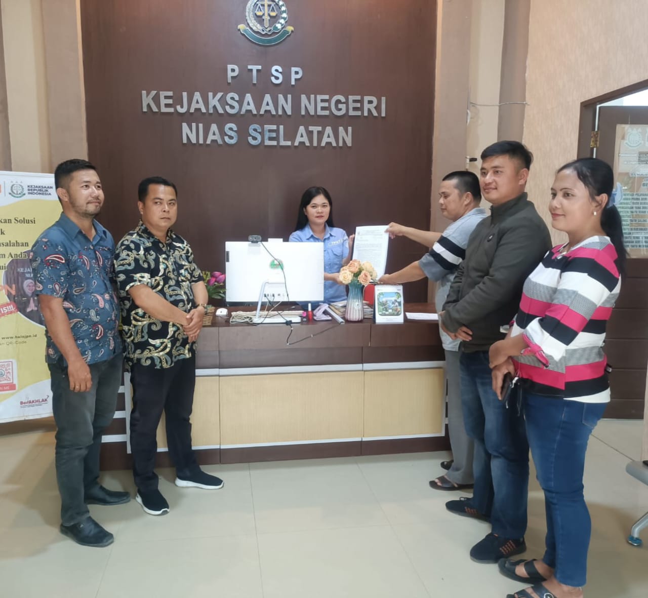 Oknum Kades Desa Hilisangowola Dilaporkan Ke Kejari Nisel