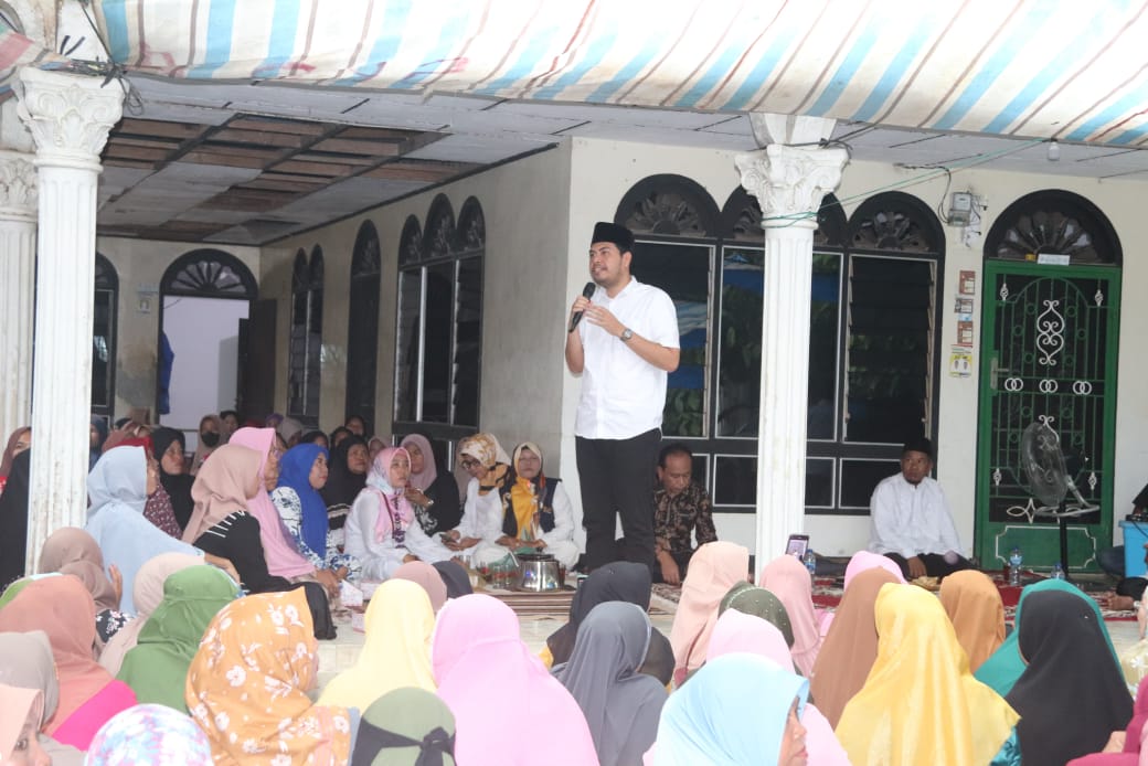 Meski Diguyur Hujan, Relawan AZI Di Pematangbandar Semakin Menyala