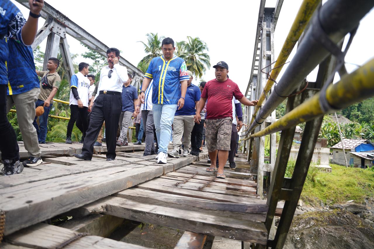 Tinjau Jembatan Papan Dan Serap Aspirasi Masyarakat Nias Barat, Bobby Nasution Diyakini Jadi Solusi