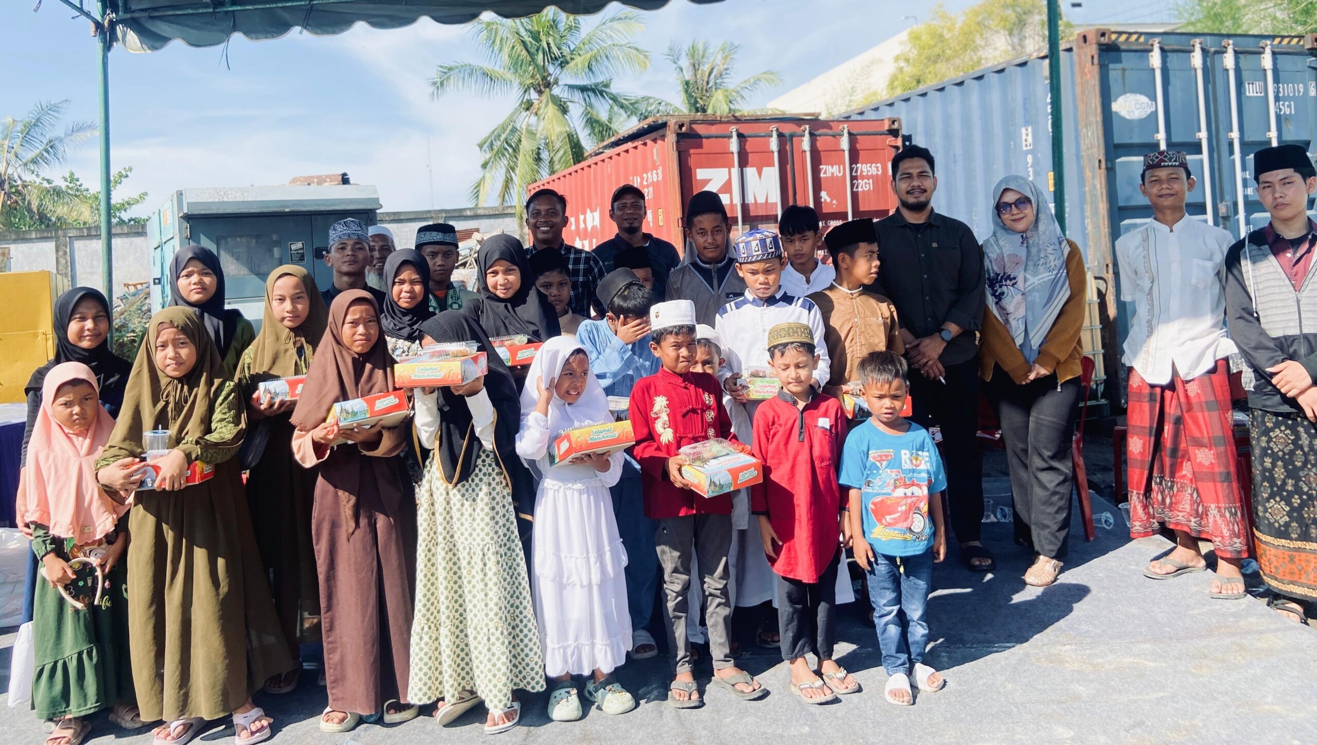 PT. Mahana Boston Abadi Doa Bersama Anak Yatim