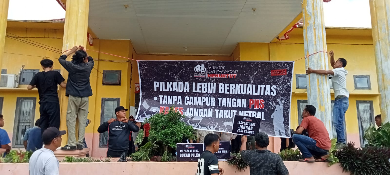 Dinilai Berpolitik Praktis, Inspektur Dan Kadisdik Palas Diminta Dicopot
