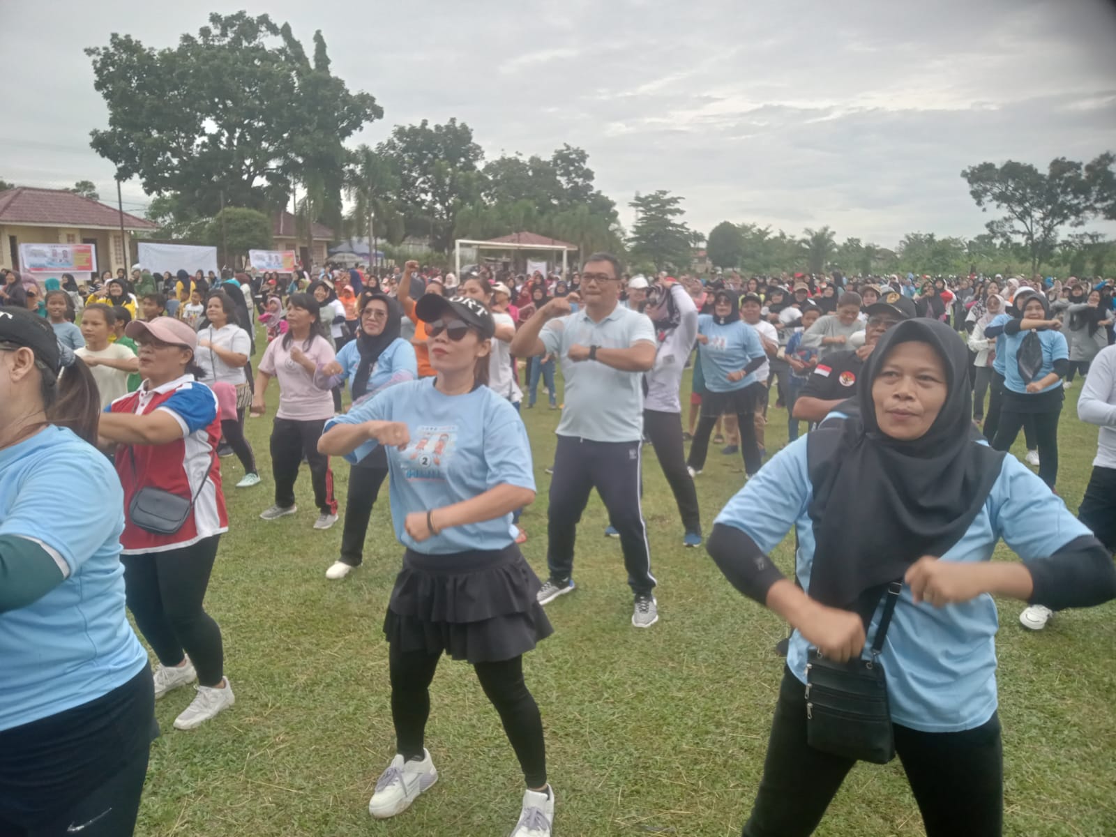 Asri Ludin Tambunan Gaungkan Program Deliserdang Sehat Bersama Warga Bangun Sari