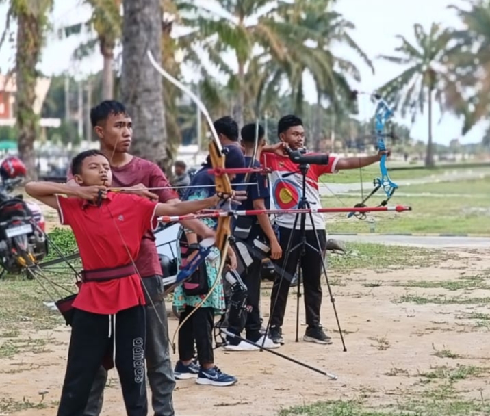 Alun-alun Sergai Jadi Pusat Latihan Panahan