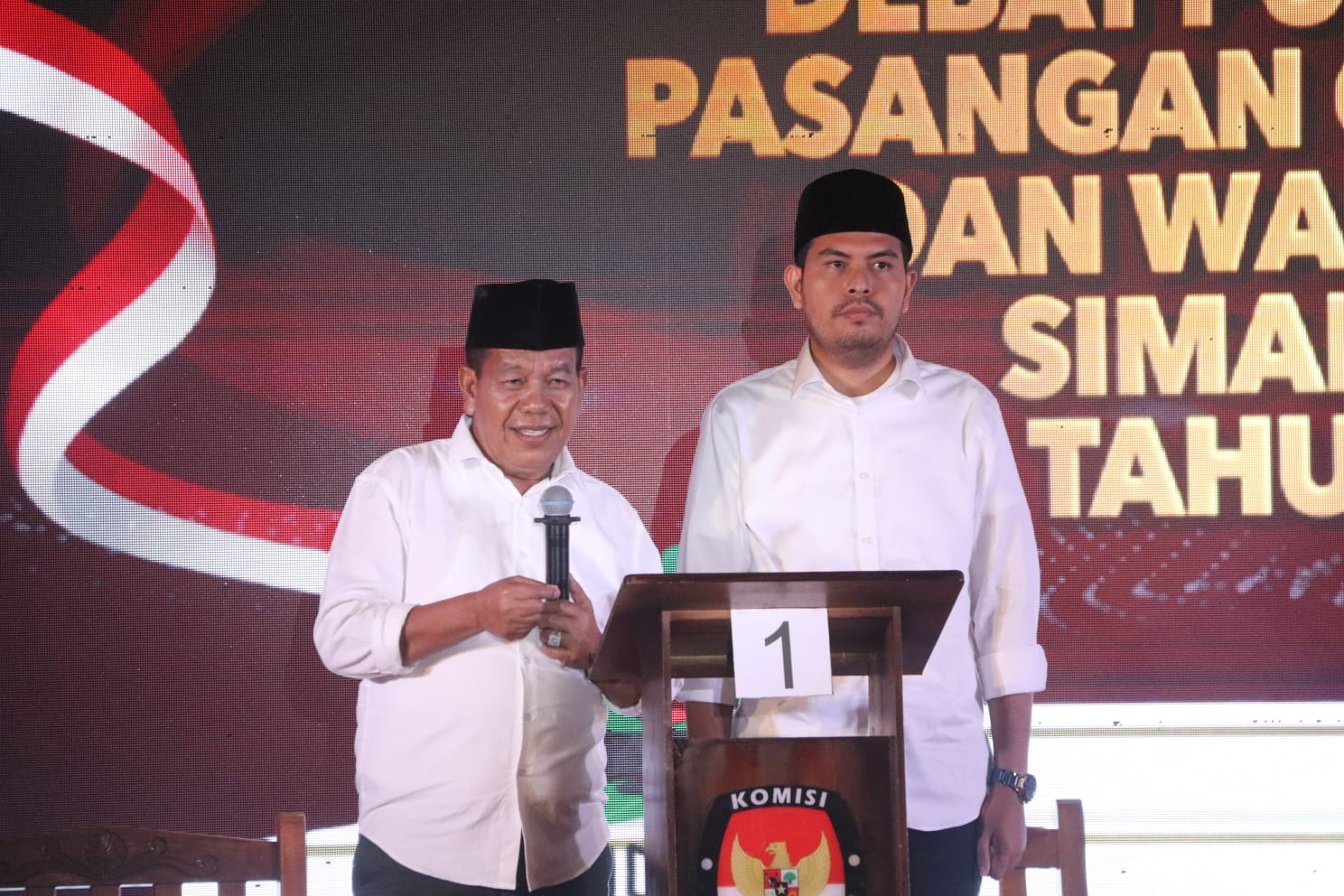 RHS-AZI Tampil Keren Dan Bersahaja, Kuasai Panggung Debat Publik Kedua