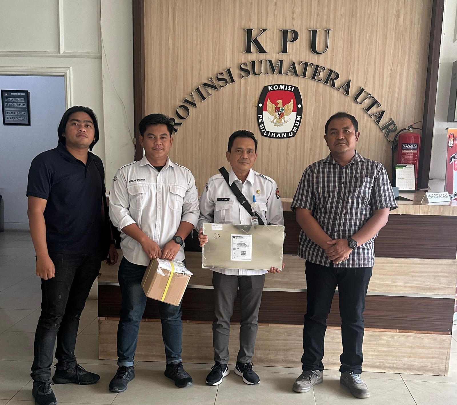 KPU Padang Lawas Jemput Kekurangan kertas Surat Suara Pilkada 2024