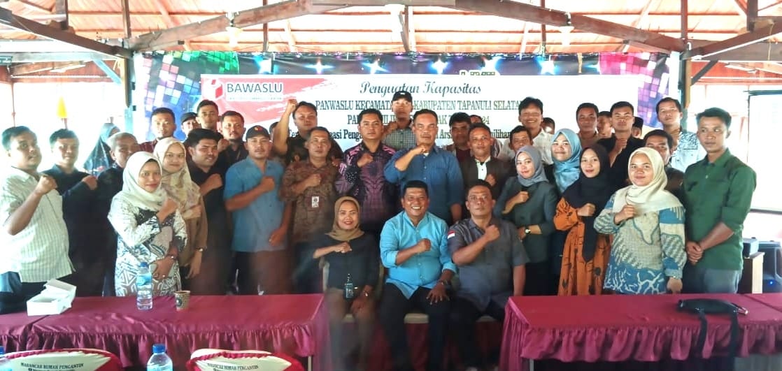 Bawaslu Tapsel Pertajam Kemampuan Panwascam Awasi Pilkada