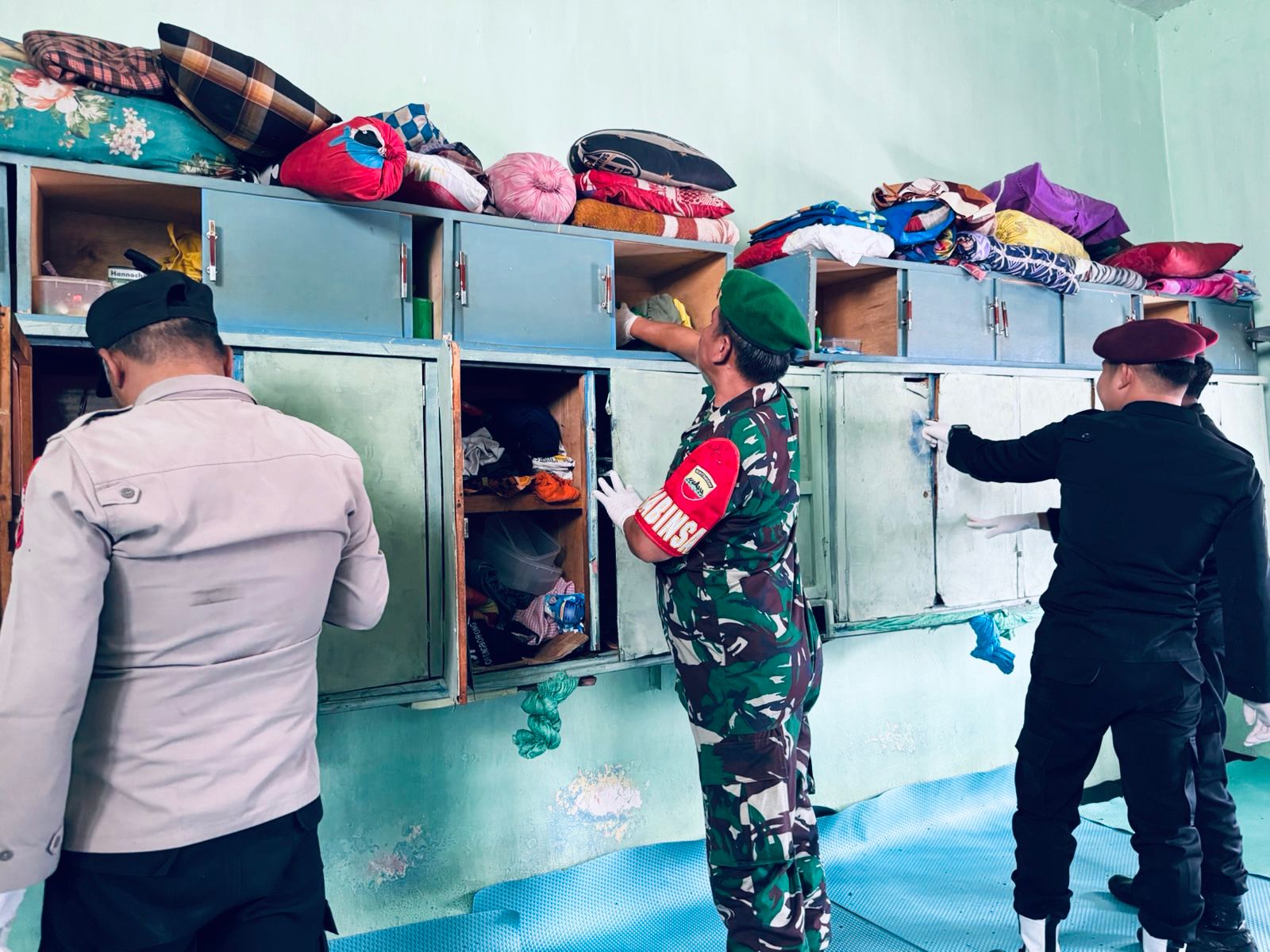 Lagi, Petugas Lapas Siborongborong Bersama TNI/Polri Razia Blok Hunian Dan Tes Uriene WBP