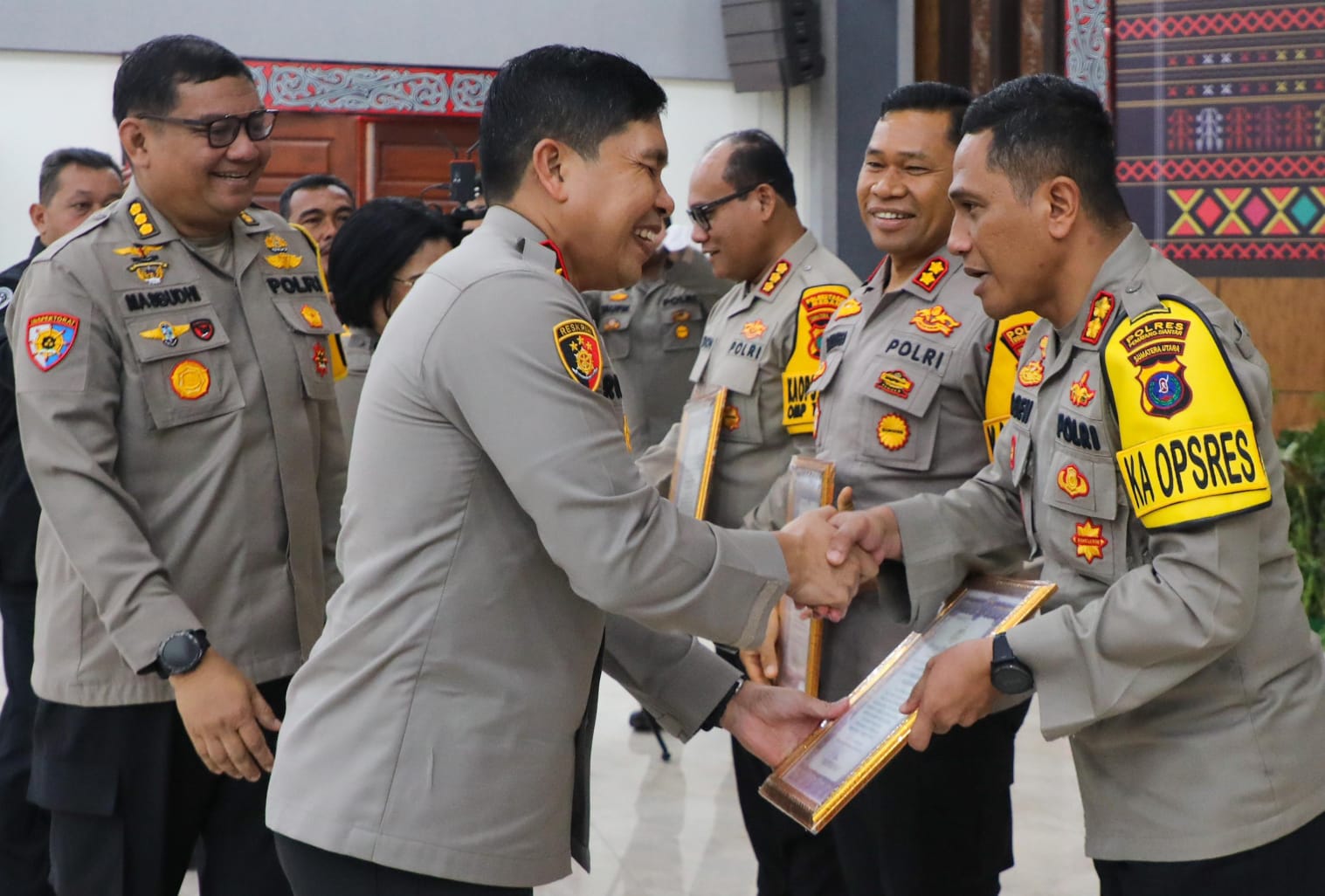 Terima Penghargaan Dari Kapoldasu, Kapolres: Ini Keberhasilan Polres P.Siantar