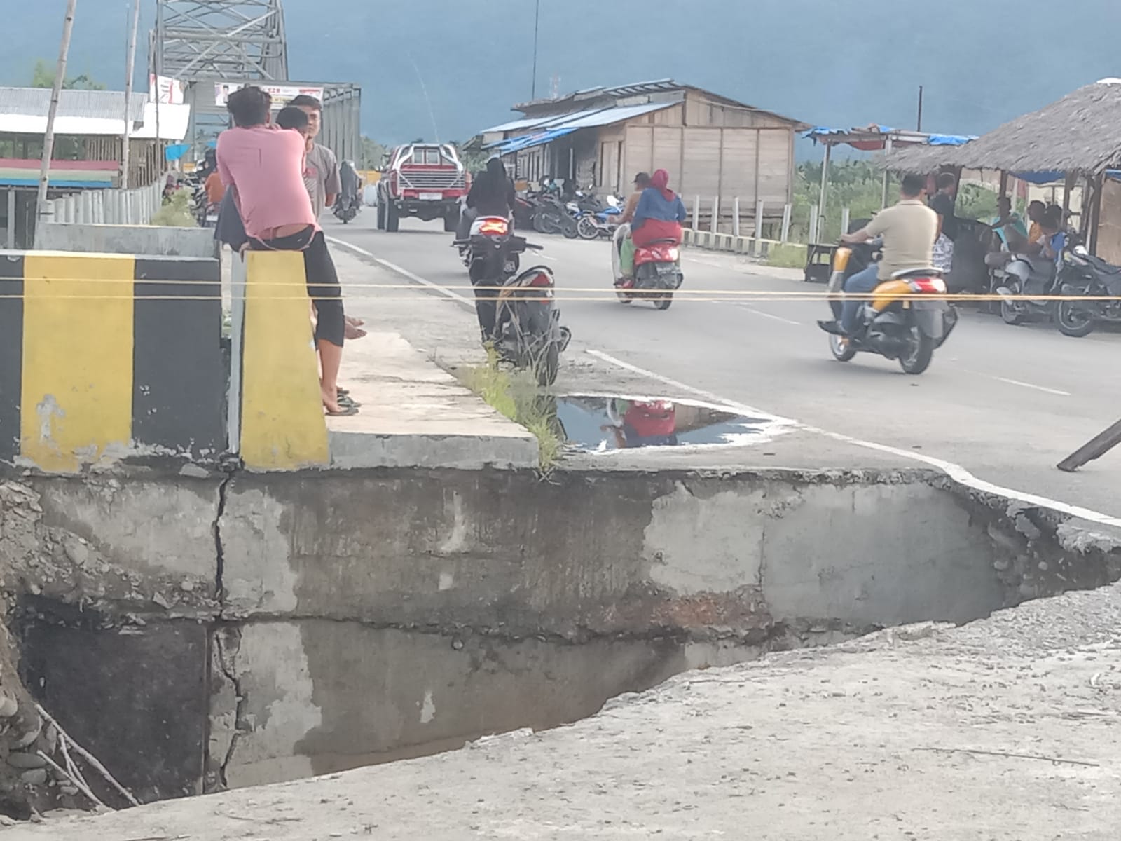 Pemkab Agara Perbaiki Jalan Jembatan Terdampak Banjir