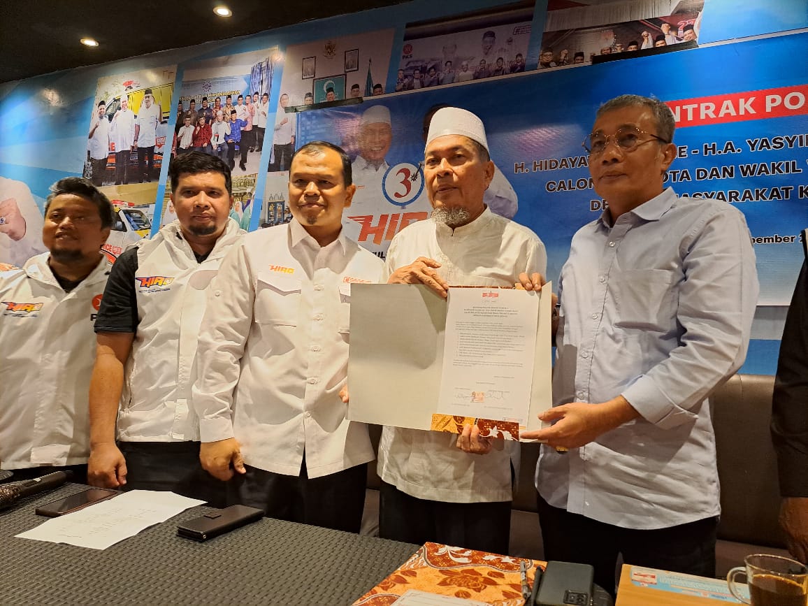 Teken Kontrak Politik, Hidayatullah-Yasyir Ridho Siap Jalankan 8 Program Unggulan