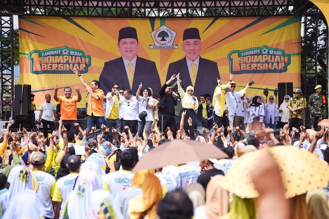 Kampanye Akbar Sidimpuan BERSINAR Diguyur Hujan, Lautan Massa Tak Surut