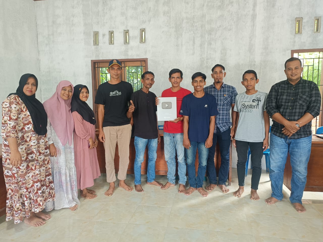 Pemuda Kampung Alue Sengang Dilatih Jadi Konten YouTube