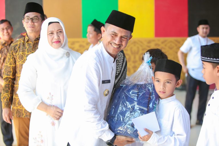 Meriahnya Maulid Raya Pemko Banda Aceh Di Taman Sari