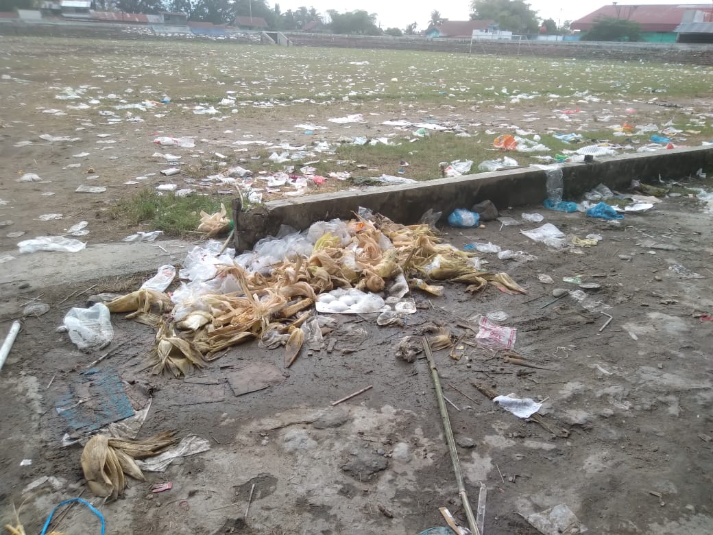 Warga Agara Keluhkan Sampah Kampanye Akbar