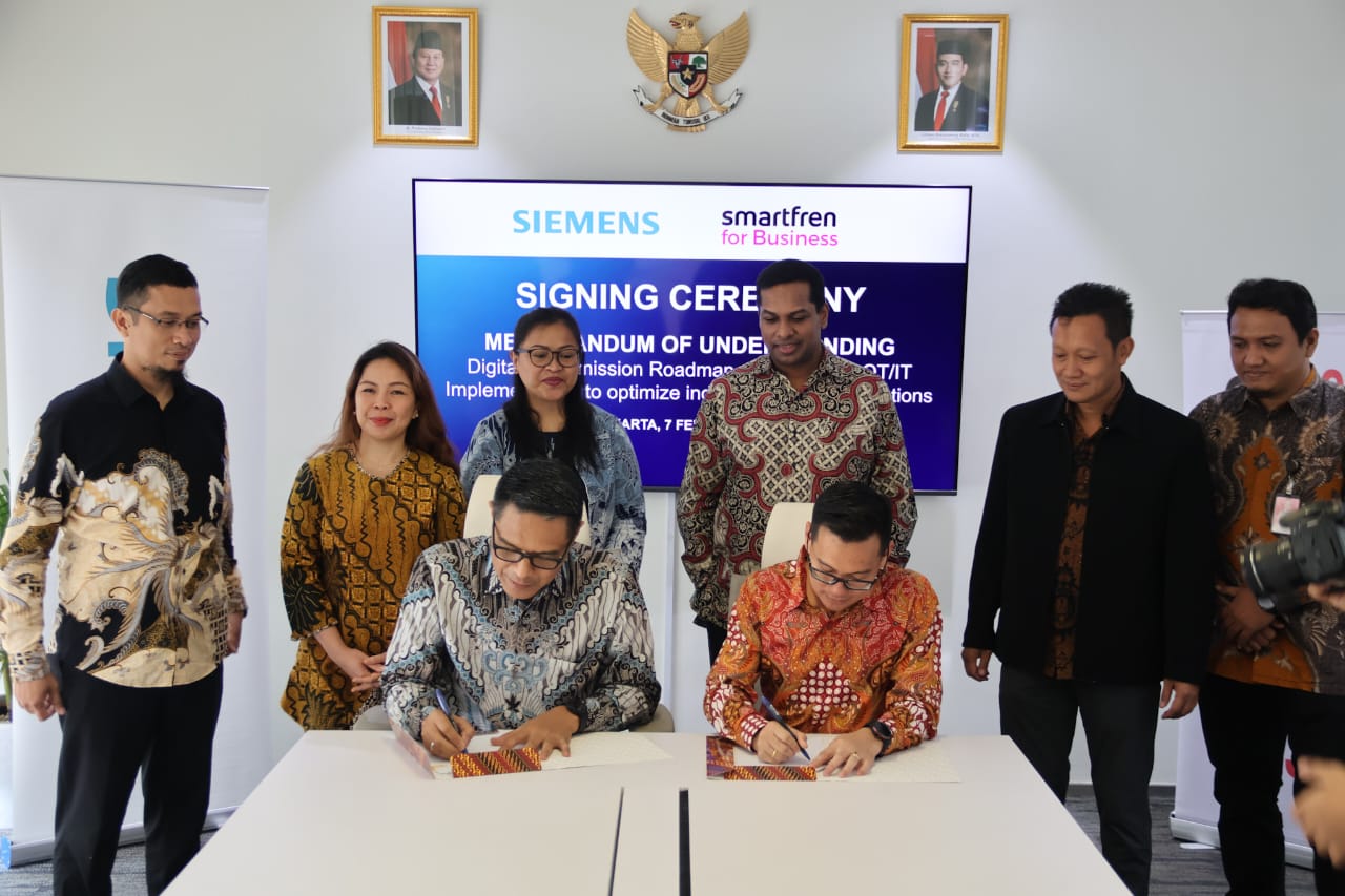 Smartfren for Business &amp; Siemens Jalin Kemitraan Strategis Kembangkan Solusi Smart Manufacturing