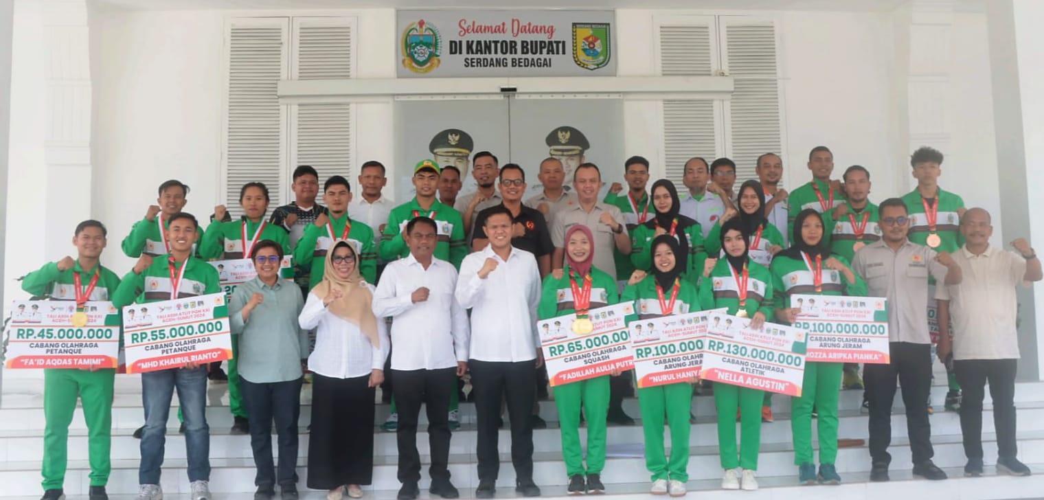 Belasan Atlet Berprestasi Sergai Terima Tali Asih, Bupati Sampaikan Apresiasi