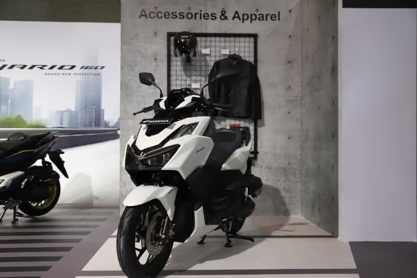 Aksesoris Honda Vario 160 Dukung Gaya Berkendara