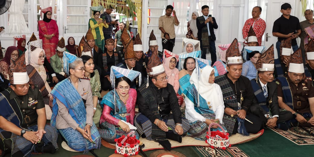 Wali Kota P.Siantar Beri Perhatian Pada Ahli Waris Raja Sangnaualuh Damanik