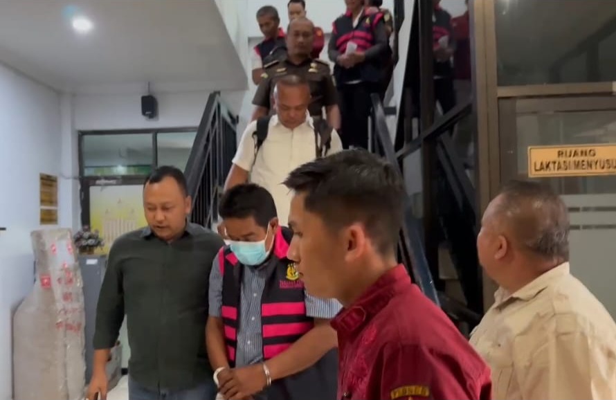 Kejari Karo Tahan 3 Tersangka Korupsi Pupuk Subsidi Hampir Rp1 Miliar