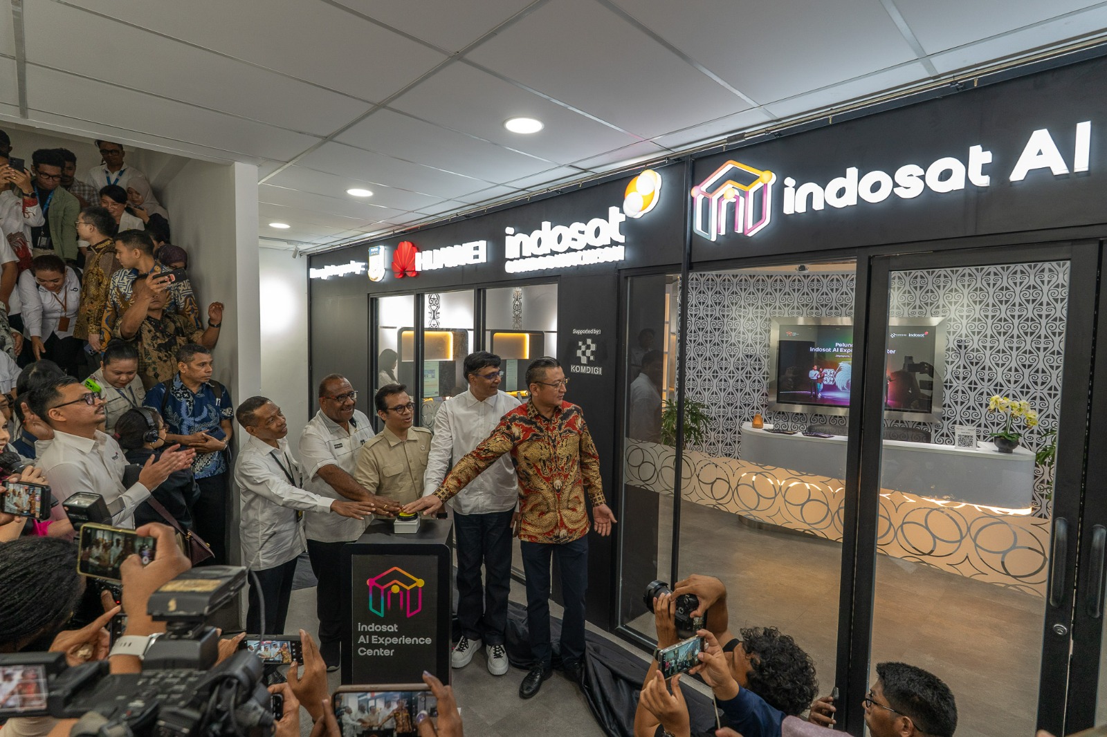Dorong Pemerataan Teknologi, Indosat Resmikan Pusat AI Di Jayapura