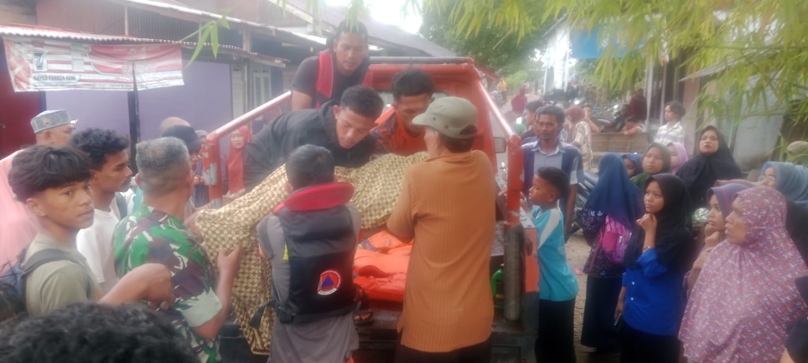 Pelajar SD Tenggelam Di Alur TPI Sungai Raya Ditemukan Meninggal Dunia