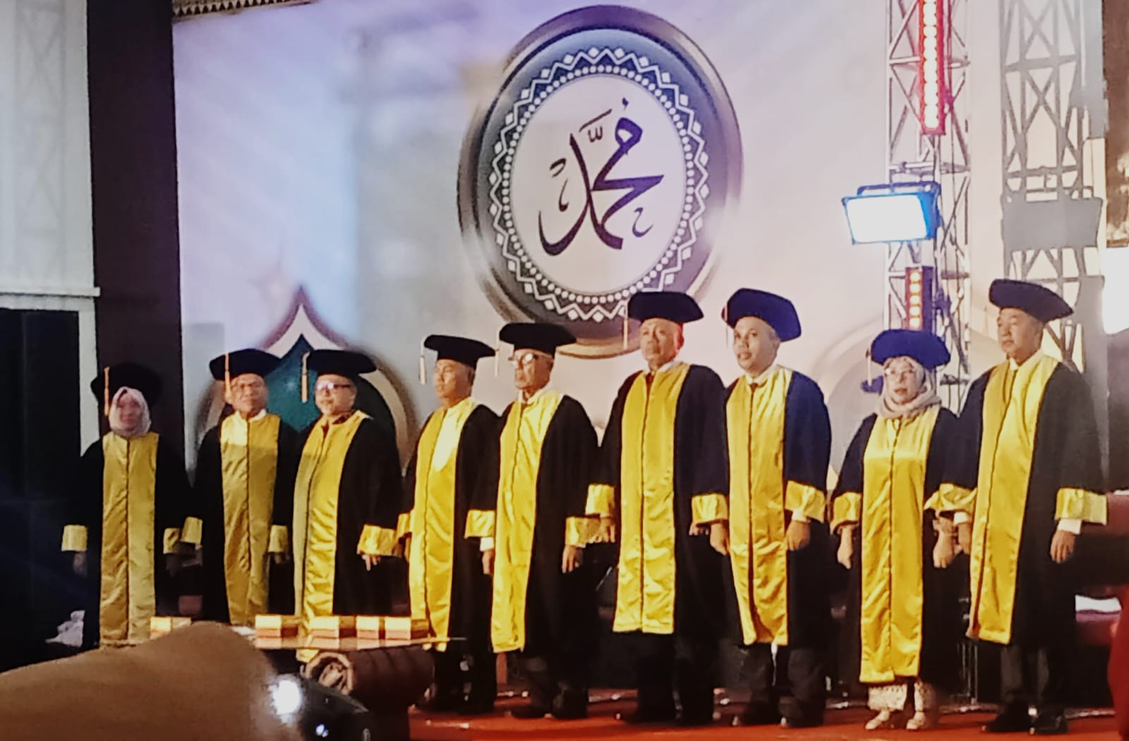 Rektor Kukuhkan Sembilan Guru Besar UINSU