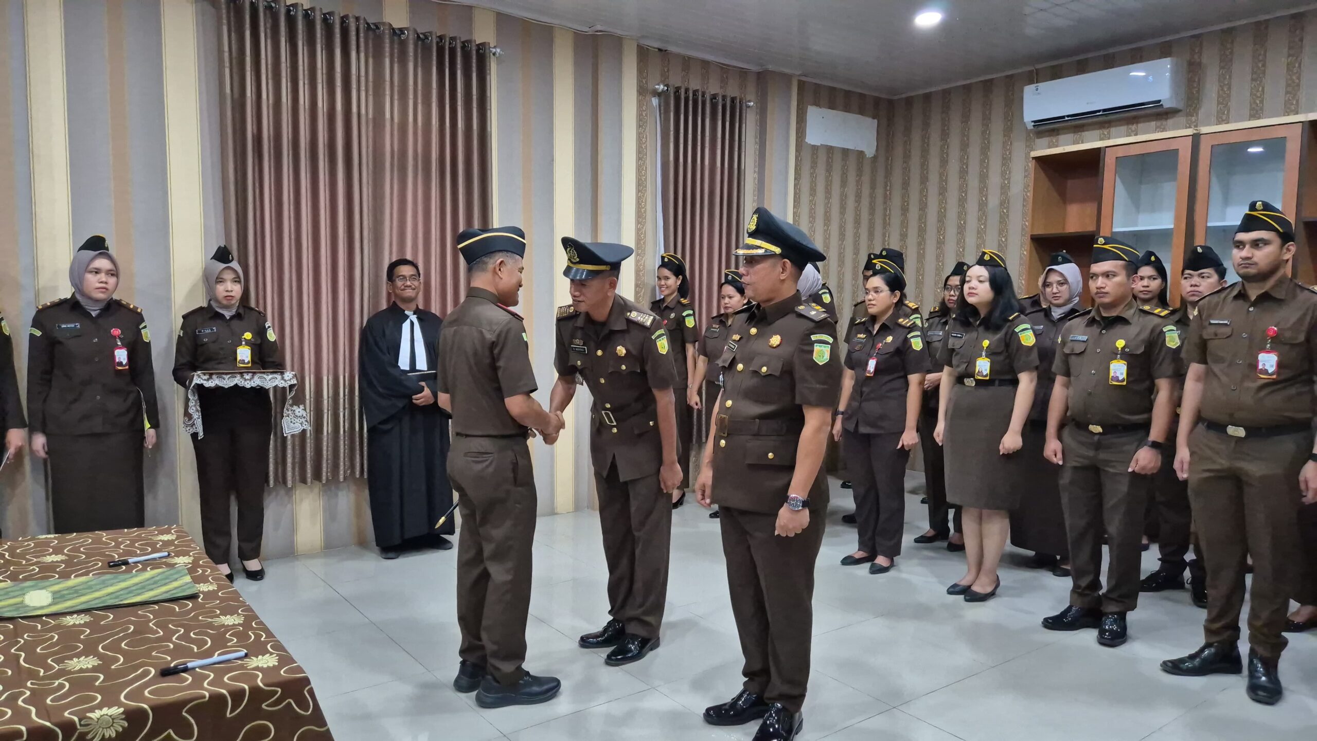 Kejari Samosir Gelar Sertijab Kasi Pidum