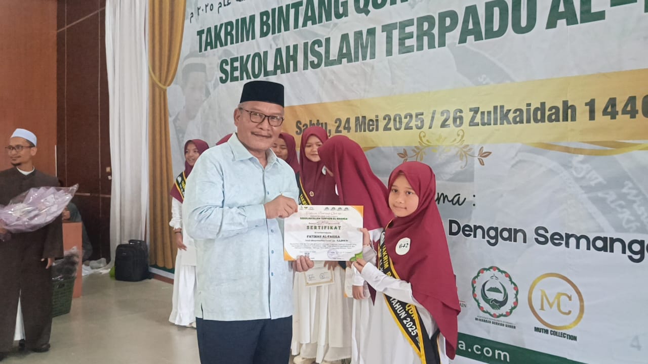 Sekolah Islam Terpadu Al- Khansa Gelar Takrim Bintang Qur’an Ke 11