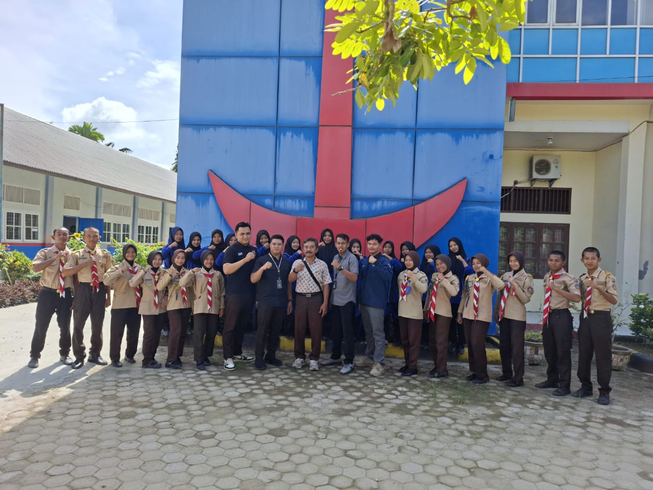 Ketua Kwarcab Pramuka Aceh Tamiang Apresiasi Gudep SMKN 1 Bendahara