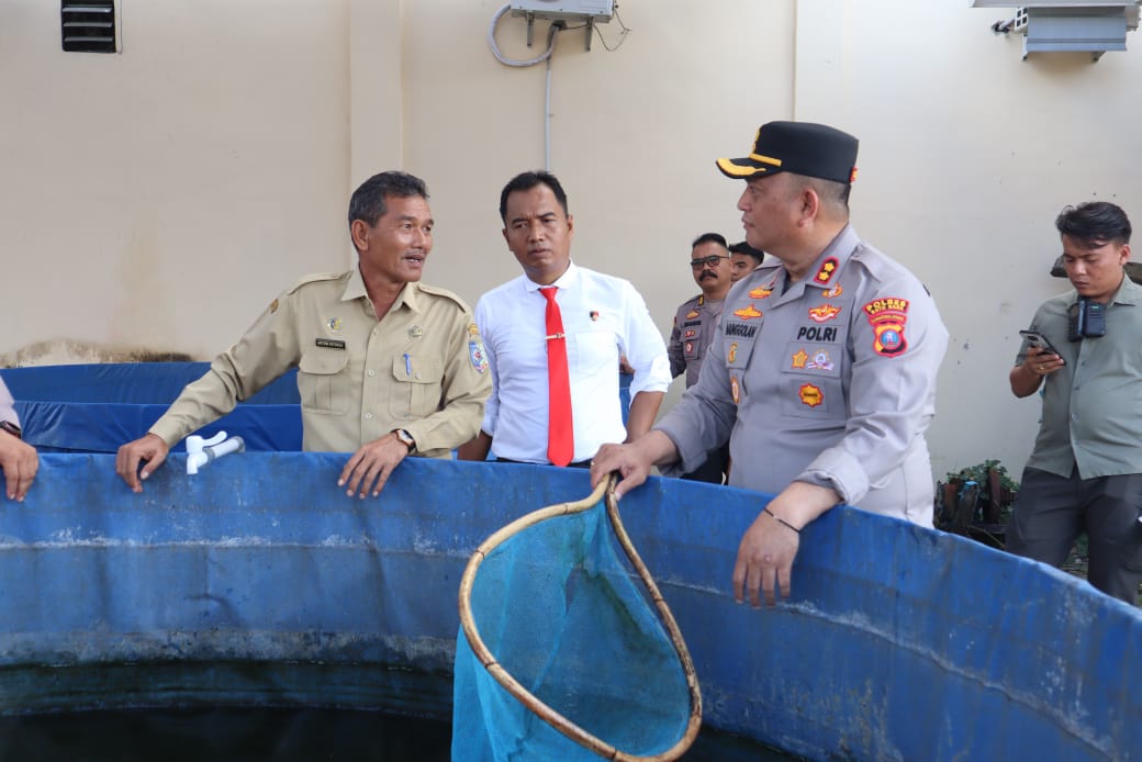 Kapolres Batubara Panen Lele