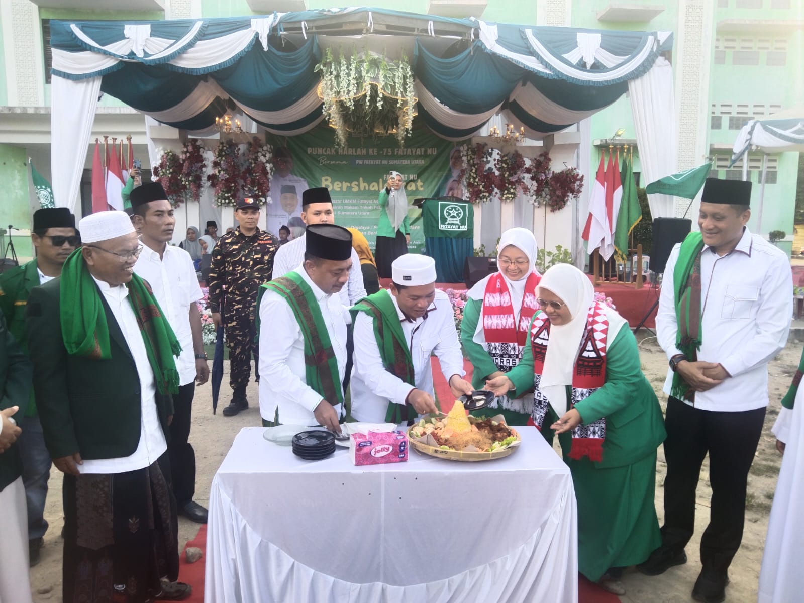 Margaret Hadiri Peringatan Harlah Ke-57 Fatayat NU Di Ponpes Aek Hayuara Sibuhuan