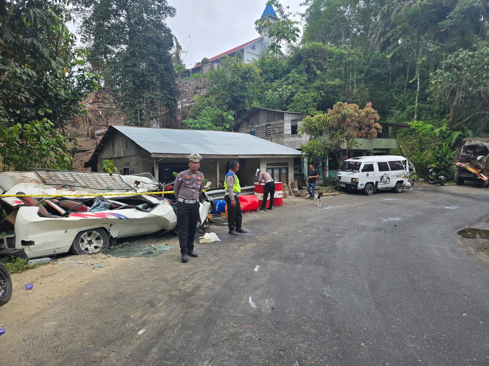 Tabrakan Beruntun Di Jalan Sibolga-Tarutung, 1 Meninggal 11 Luka