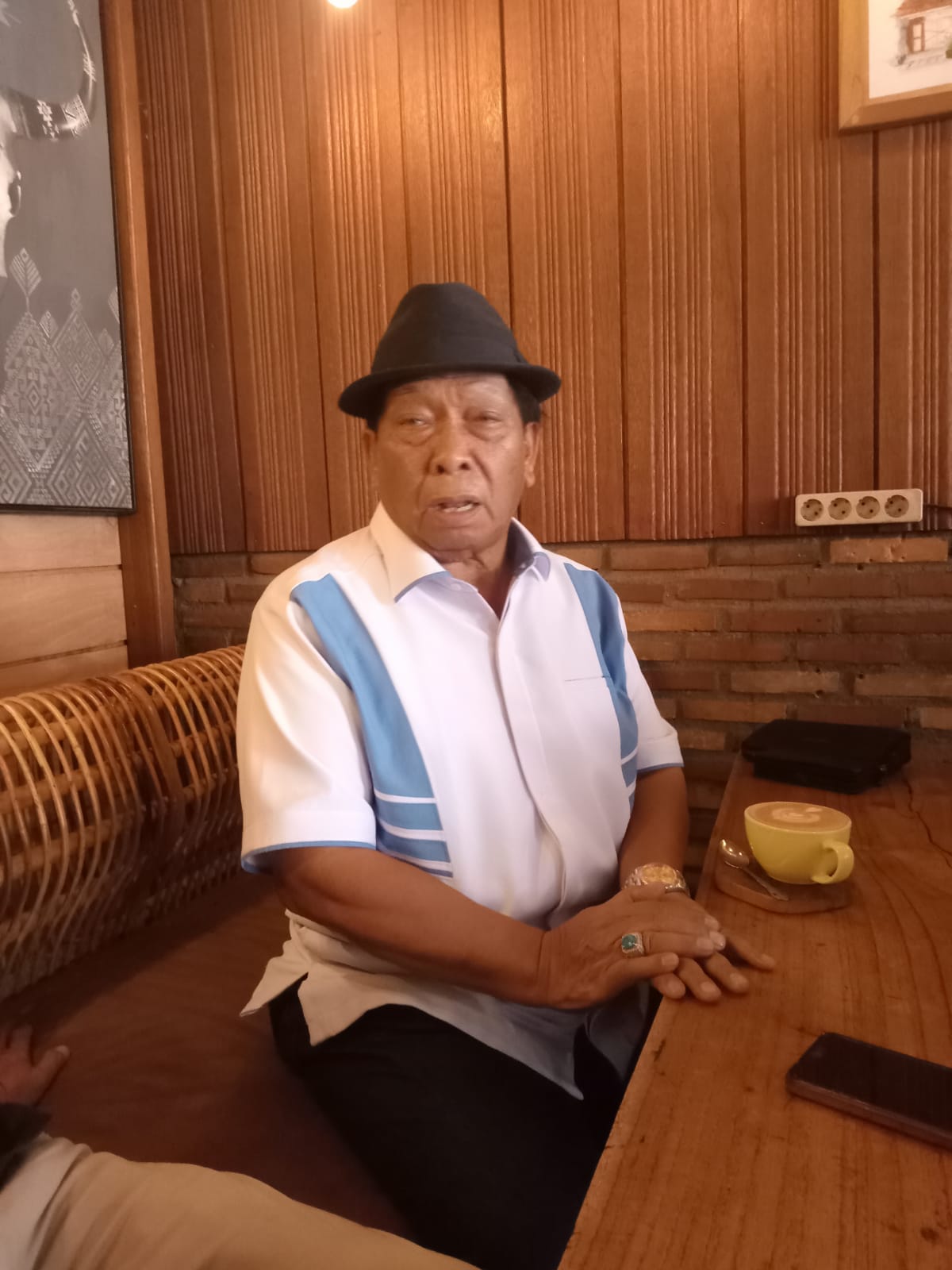 Mantan Ketua Pengawas Yayasan Universitas HKBP Nommensen Tolak Desakan Penutupan PT Toba Pulp Lestari