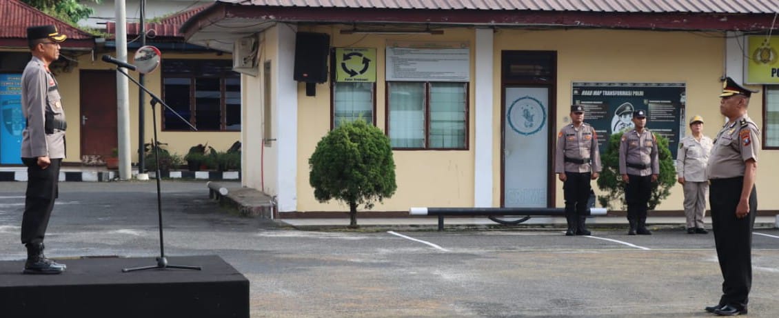 Kompol Agus Henrichan Naik Pangkat Pengabdian