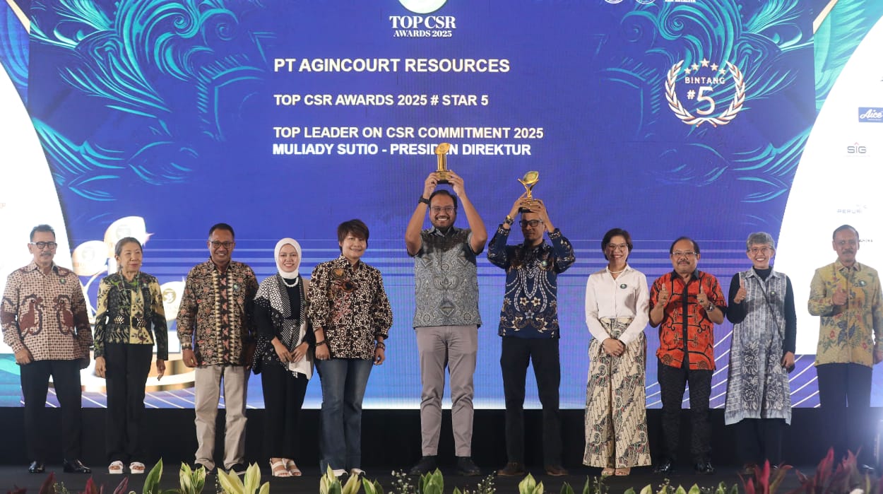 Presiden Direktur PT AR Terima Penghargaan TOP Leader on CSR Commitment 2025