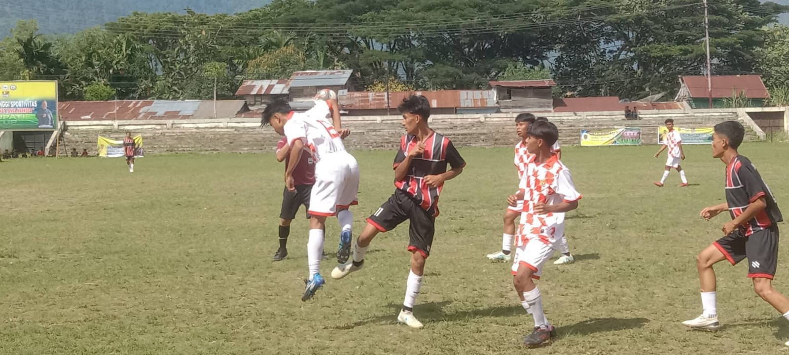 PS MAN 1 Imbangi PS SMAN 1