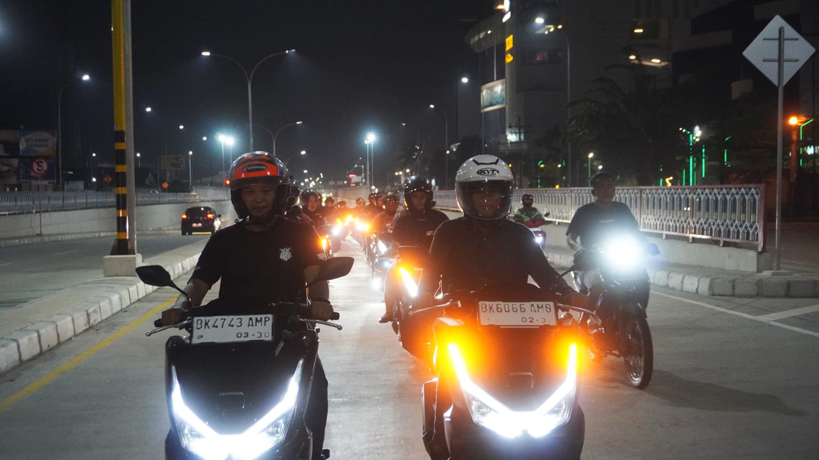 Tampil Beda, Nocturnity Riding Hadirkan Pengalaman Berkelas Bersama Honda PCX
