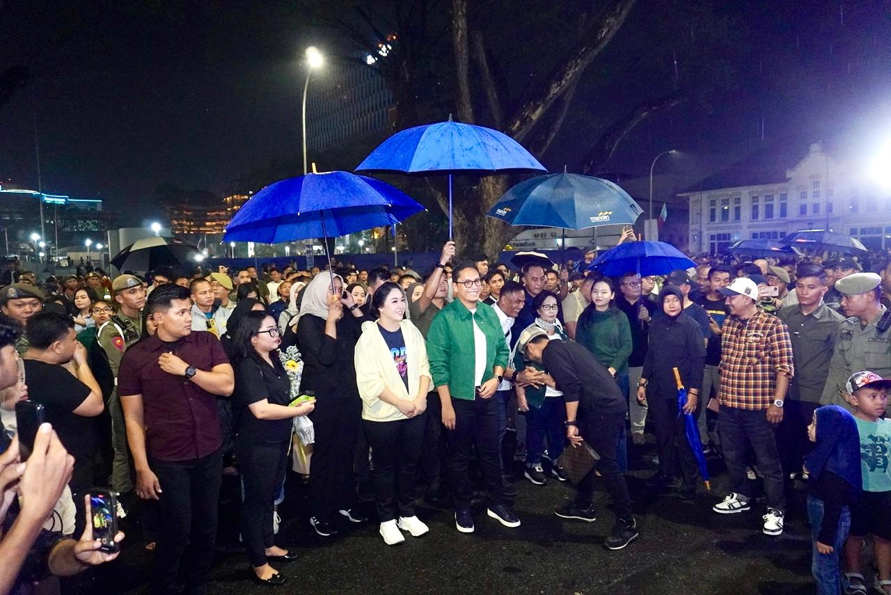 Rico Waas Bersama Ribuan Warga Padati Kota Lama Kesawan Ikuti CFN