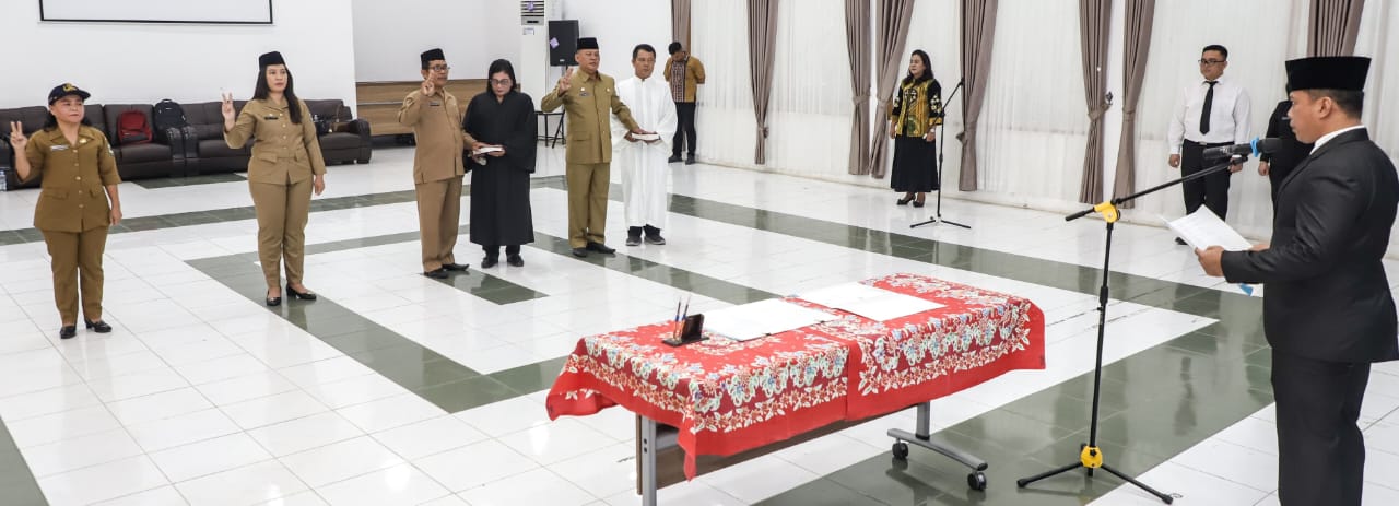 Pemko Pematangsiantar Lantik Sejumlah Pejabat Administrator dan Pengawas