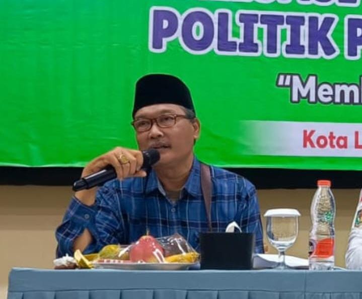 Tafakur Ubaidillah Bin Abdullah: Tabi'in Ahli Hadist Guru Khalifah Umar Bin Abdul Aziz