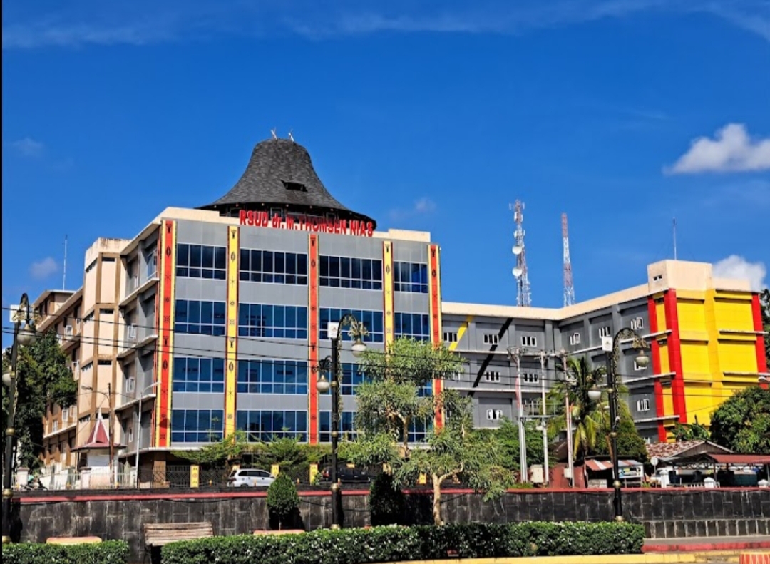 Masyarakat Keluhkan Pelayanan RSUD Thomsen Nias