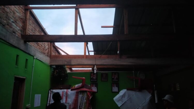 Angin Puting Beliung Terjang Sipoholon Dan Tarutung, 16 Rumah Rusak